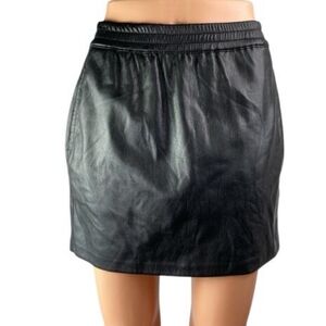 Aritzia Babaton Faux Leather Mini Skirt Black Pull On Size S